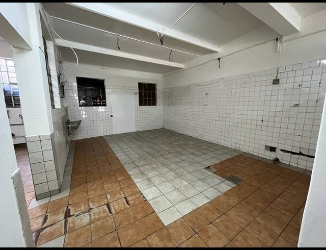496M² BUSINESS FOR SALE IN BOKSBURG CENTRAL